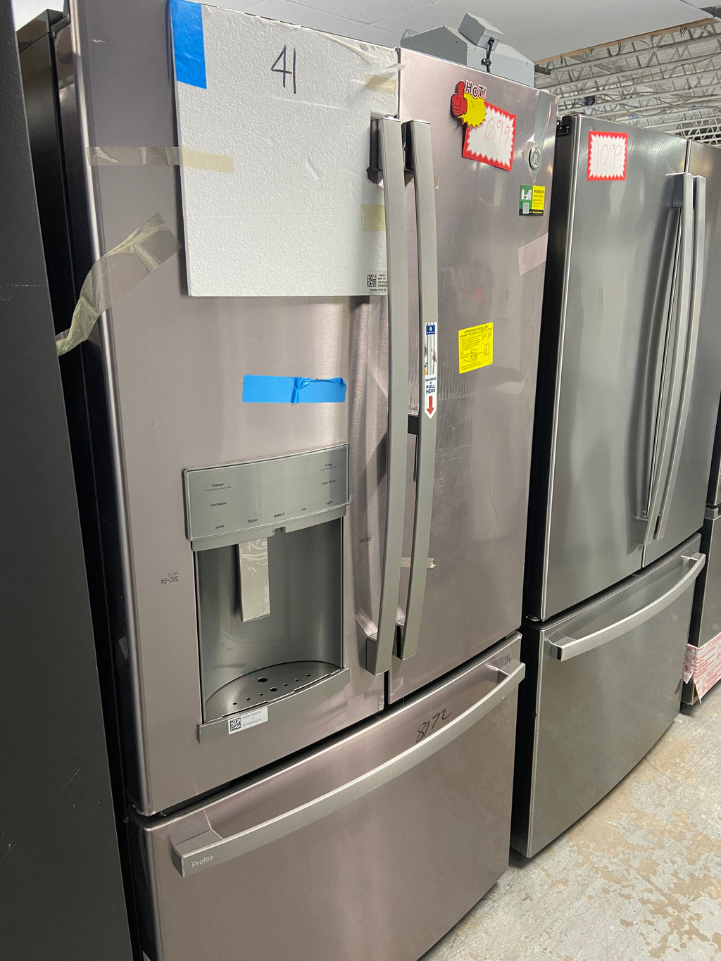 GE Brand New Stainless Fridge with Water dispenser