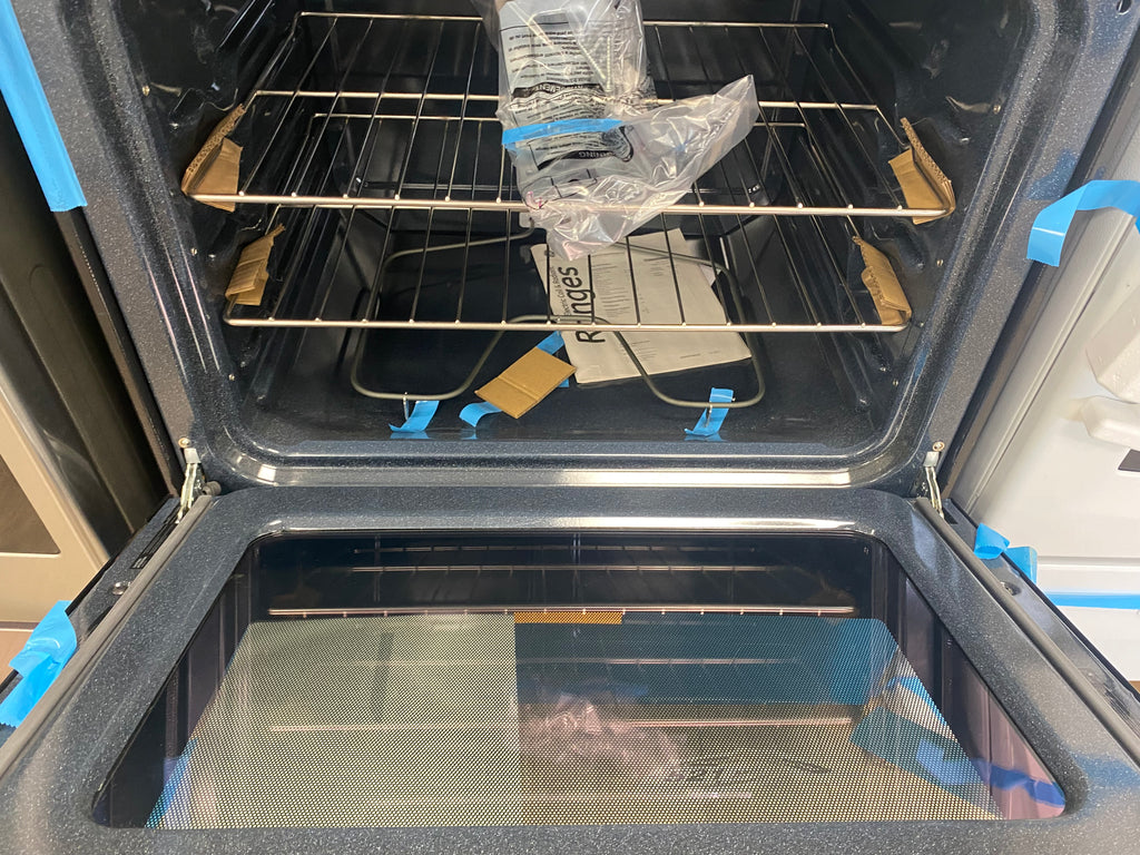 GE stainless steel stove "Brand New"