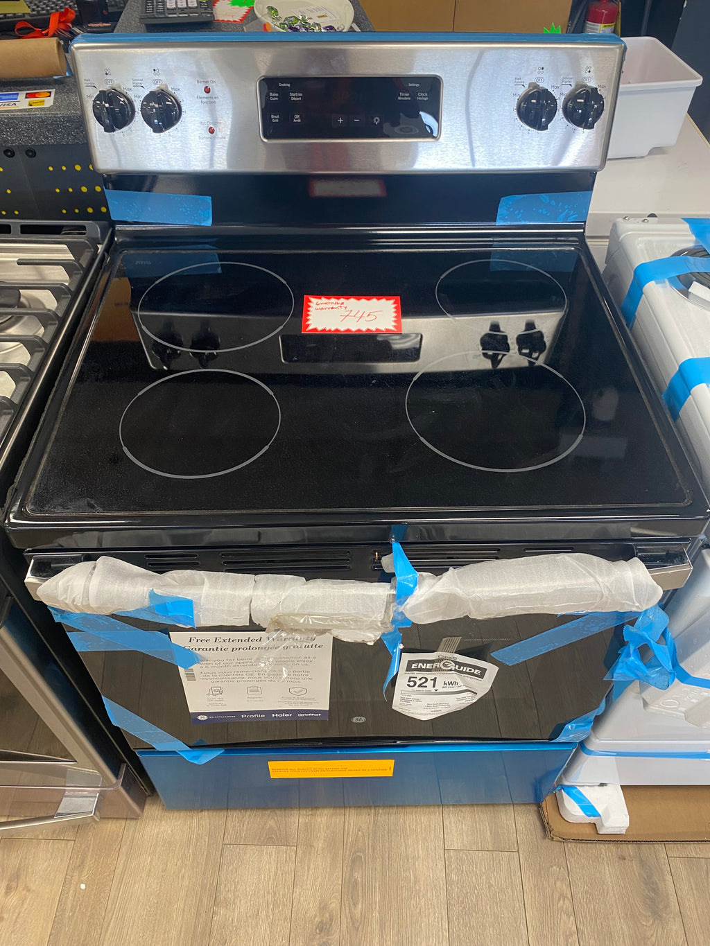 GE stainless steel stove "Brand New"