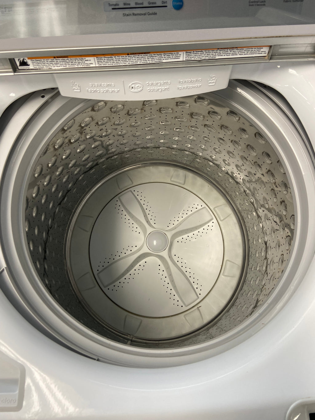 White GE GTW680BMM1WS Top Load Washer (Refurbished)