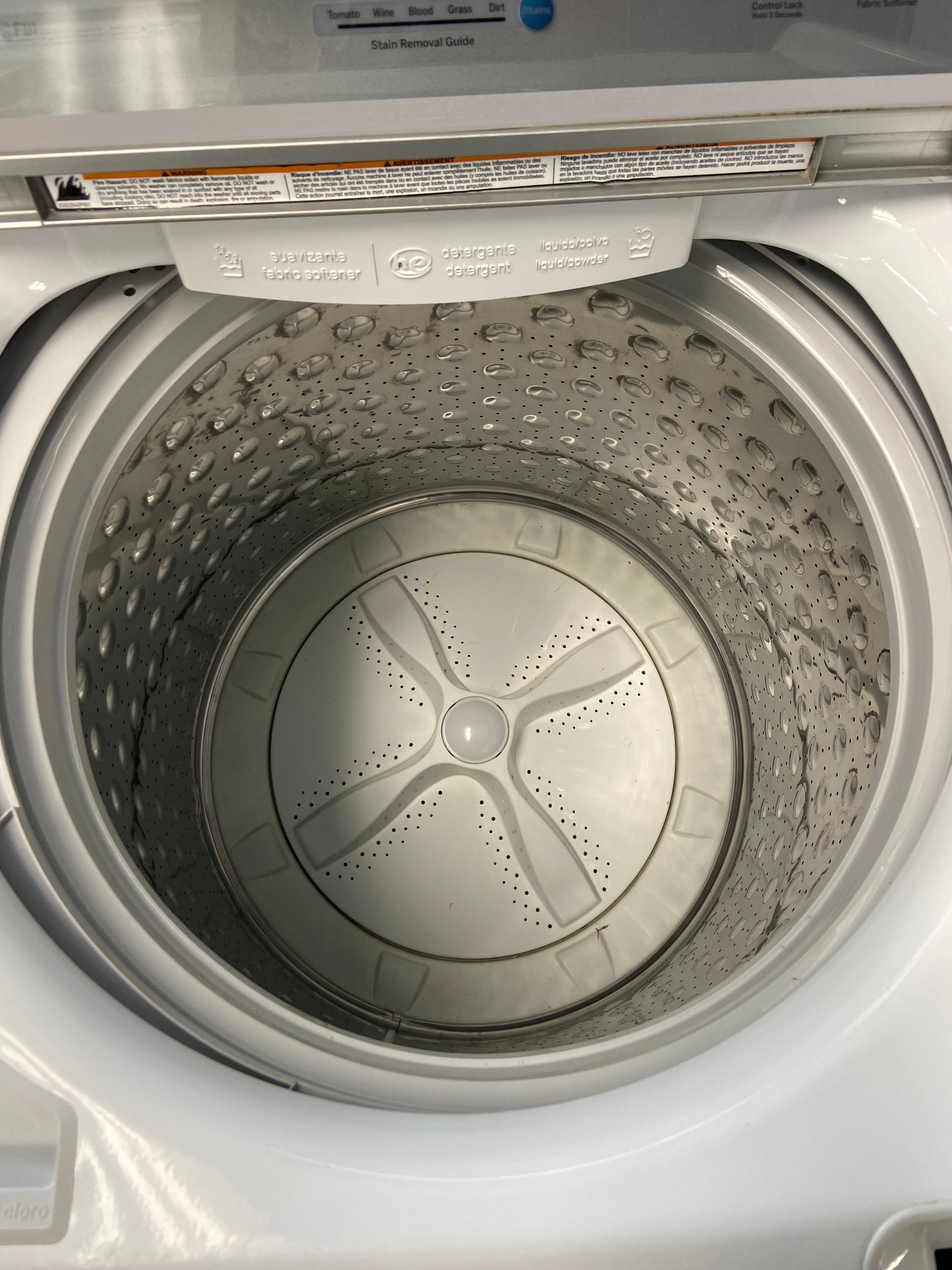 White GE GTW680BMM1WS Top Load Washer (Refurbished)