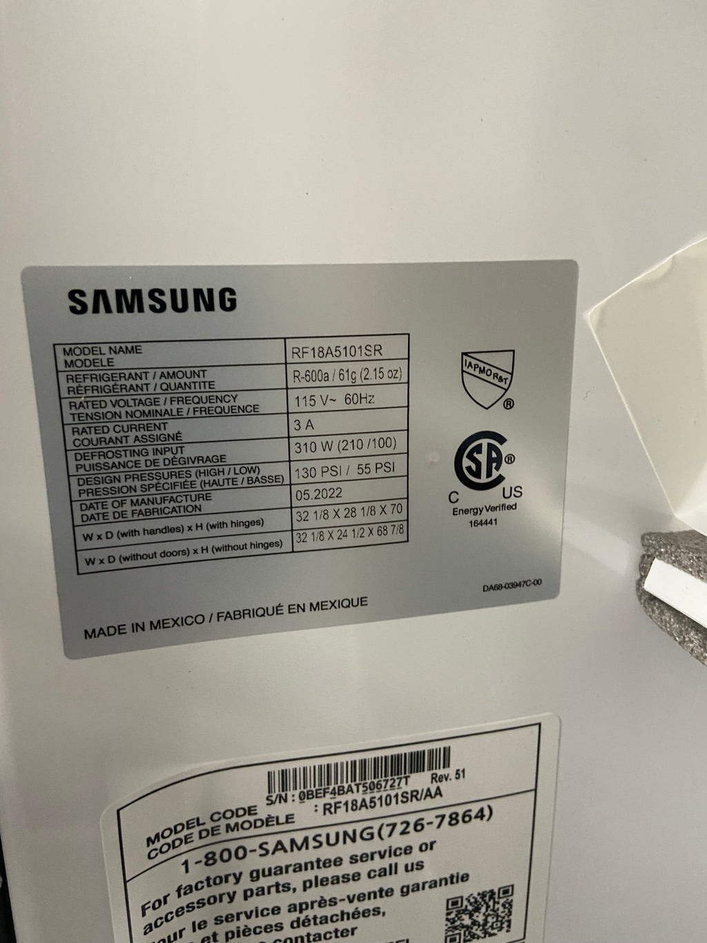 Stainless 32” counter depth Samsung fridge French door “scratch and dent”RF18A5101SR/AA