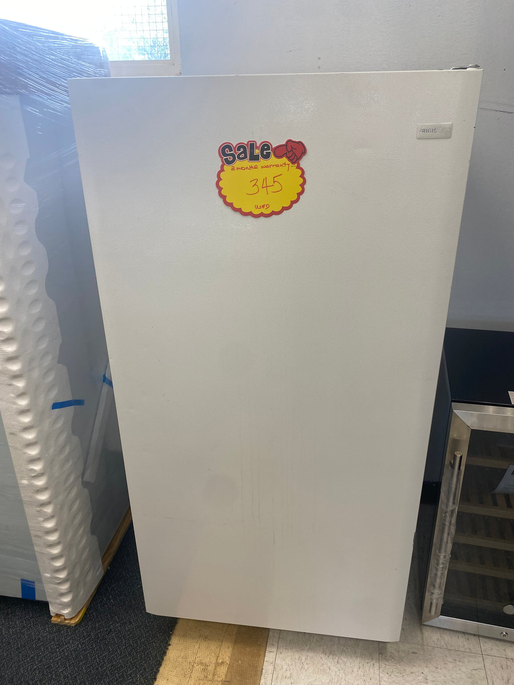 30” Frigidaire Upright/Stand Up freezer, White "Refurbished"