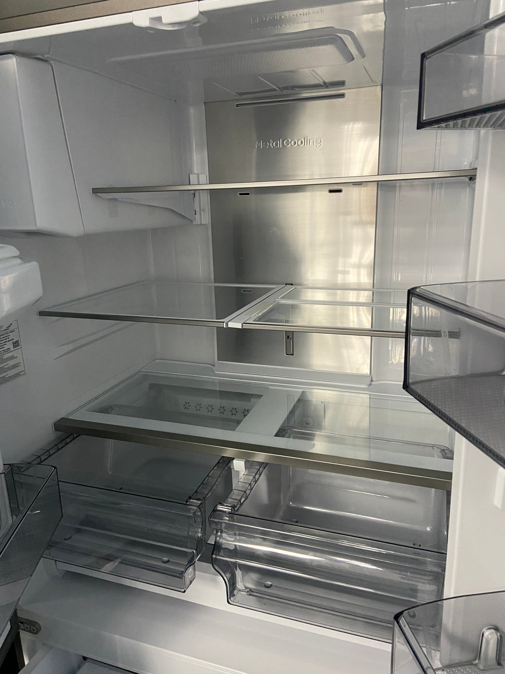 Samsung Stainless Fridge with water dispenser and ice maker