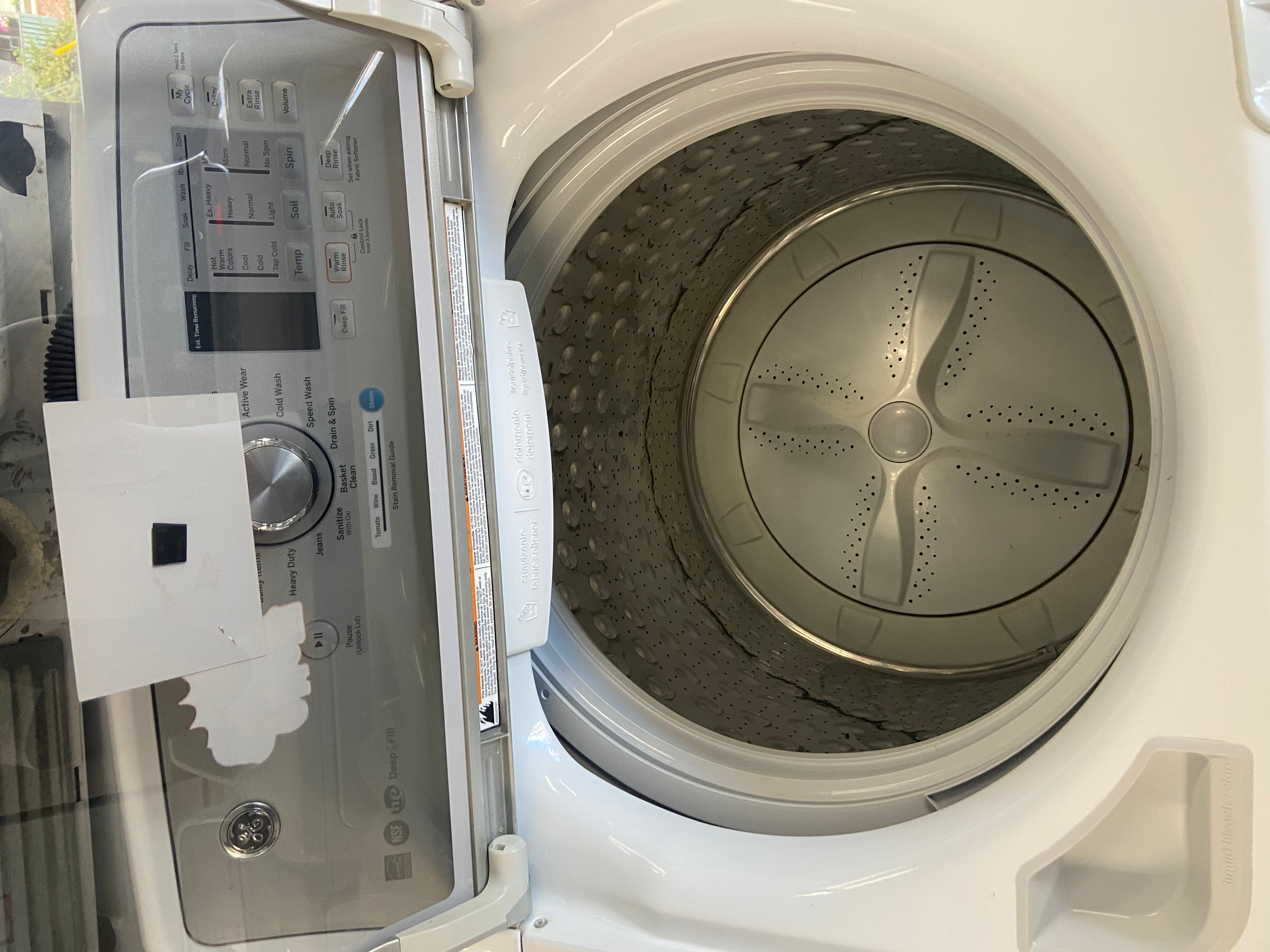 White 27” GE GTW680MM1WS Top Load Washer (Used)