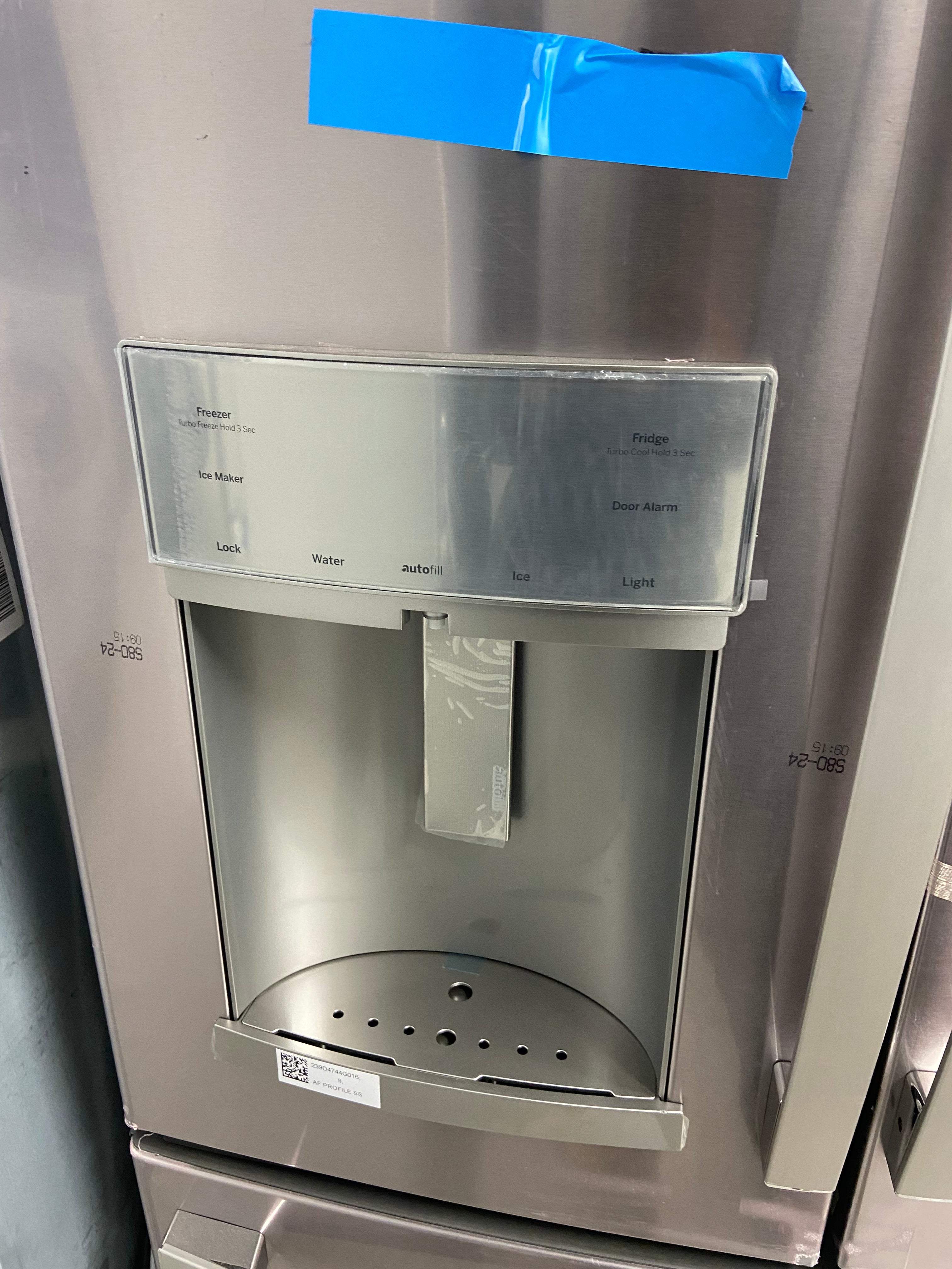 GE Brand New Stainless Fridge with Water dispenser