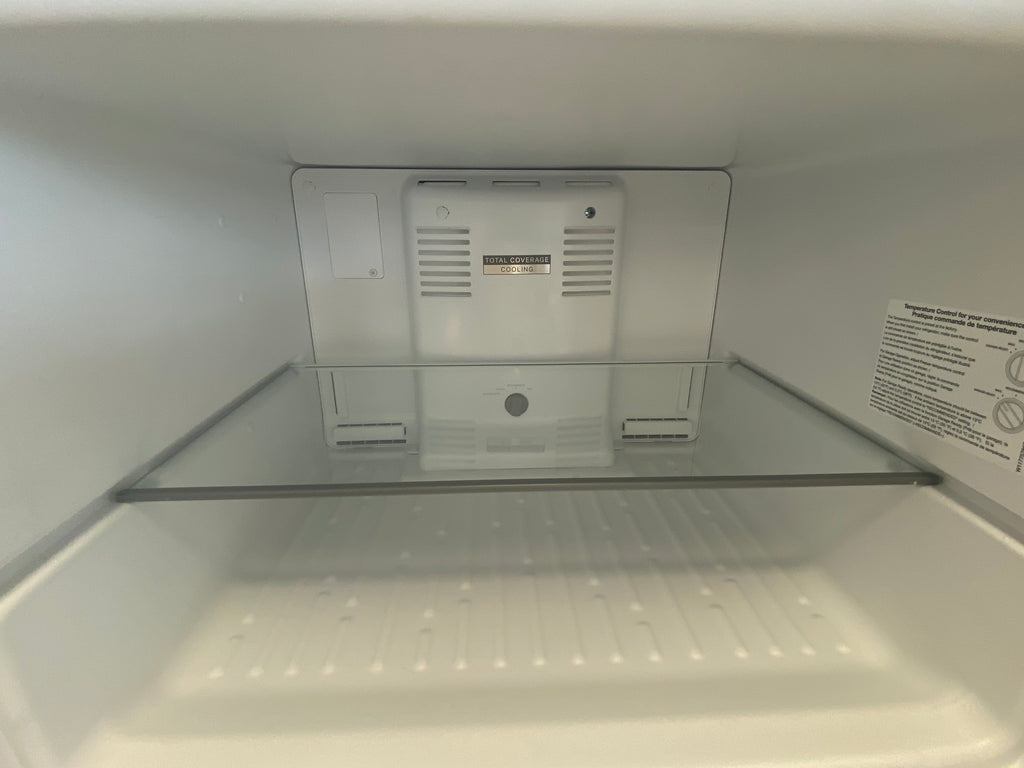 Stainless steel Whirlpool WRTX5419SZ00 Top Freezer Refrigerator, 30 inch Width, 19 cu. ft. Capacity