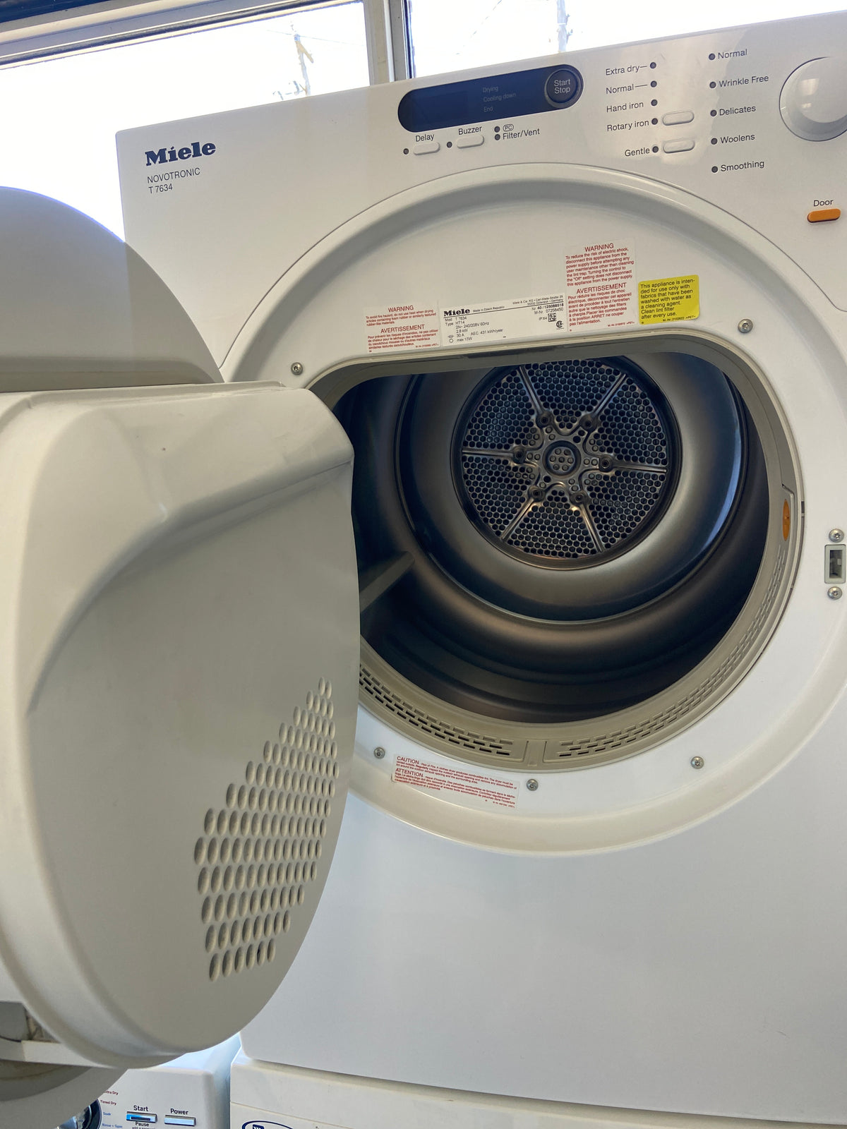 Miele white dryer, apartment size (24”), “Refurbished”, 3 Months Warranty.