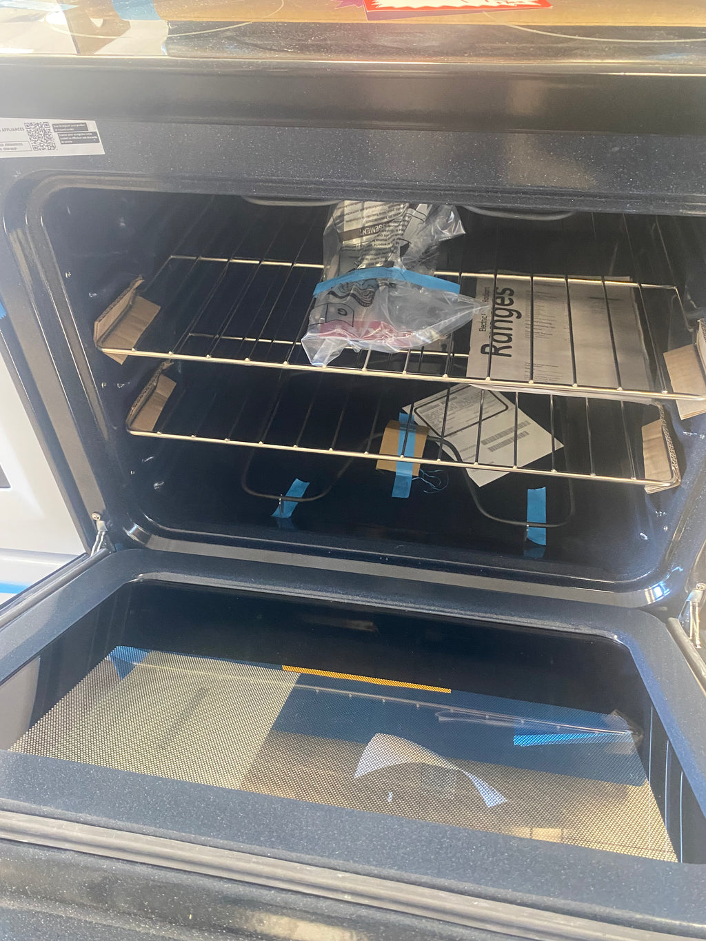 GE JCBS630SV2SS is a reliable 30‑inch electric range