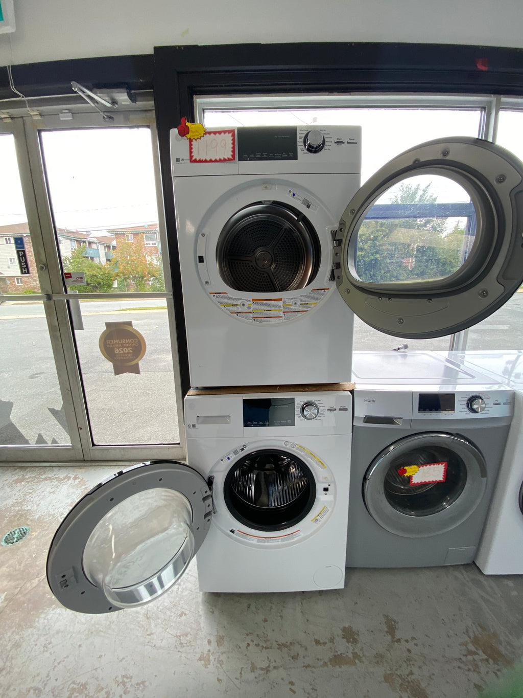 White 24” GE GFD14JSINOWW/GFW148SSM1WW Stackable Washer And Dryer Set (Scratch & Dent)