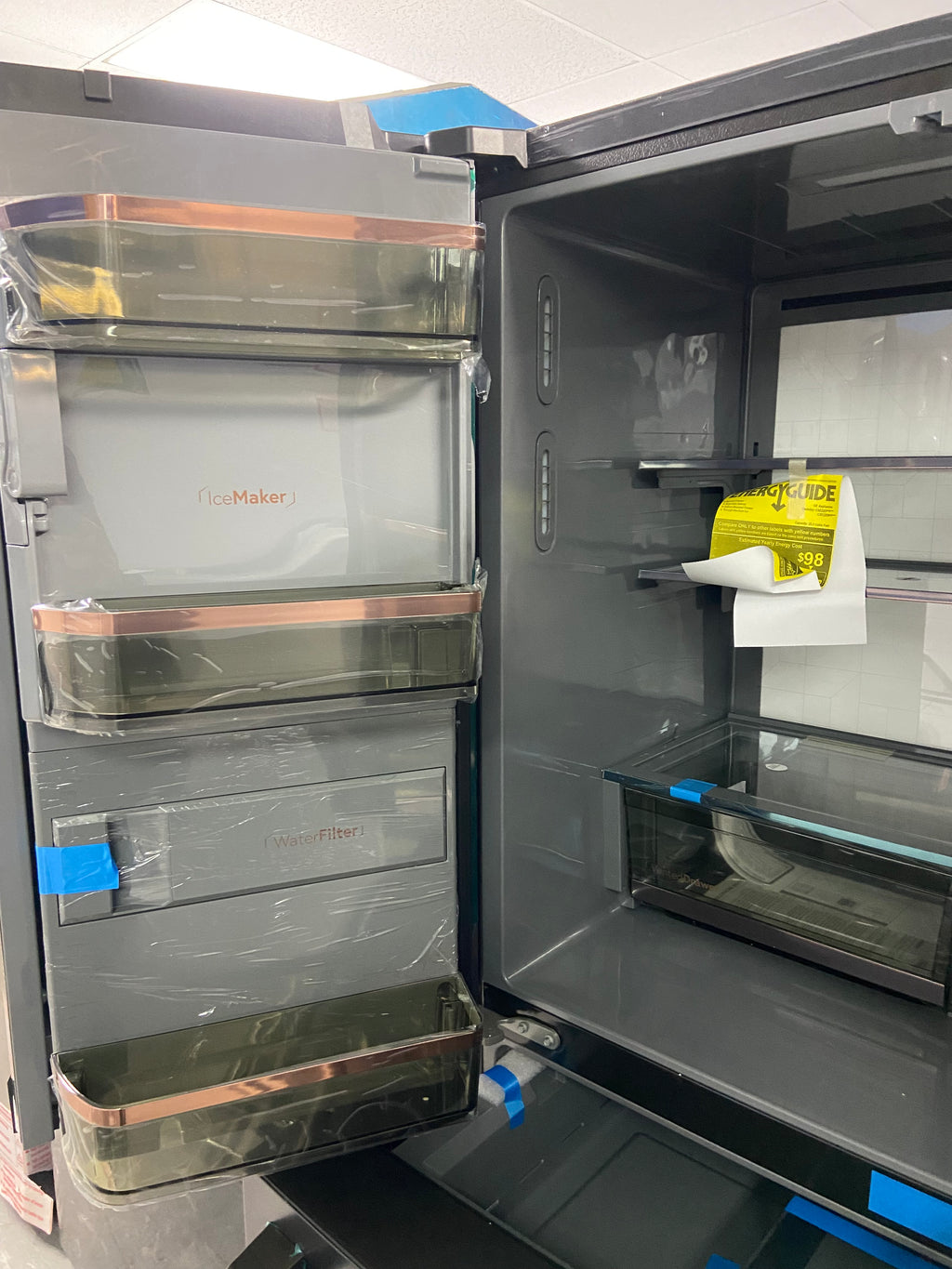 GE Café matte Stainless Fridge with Freezer and Thaw Drawers
