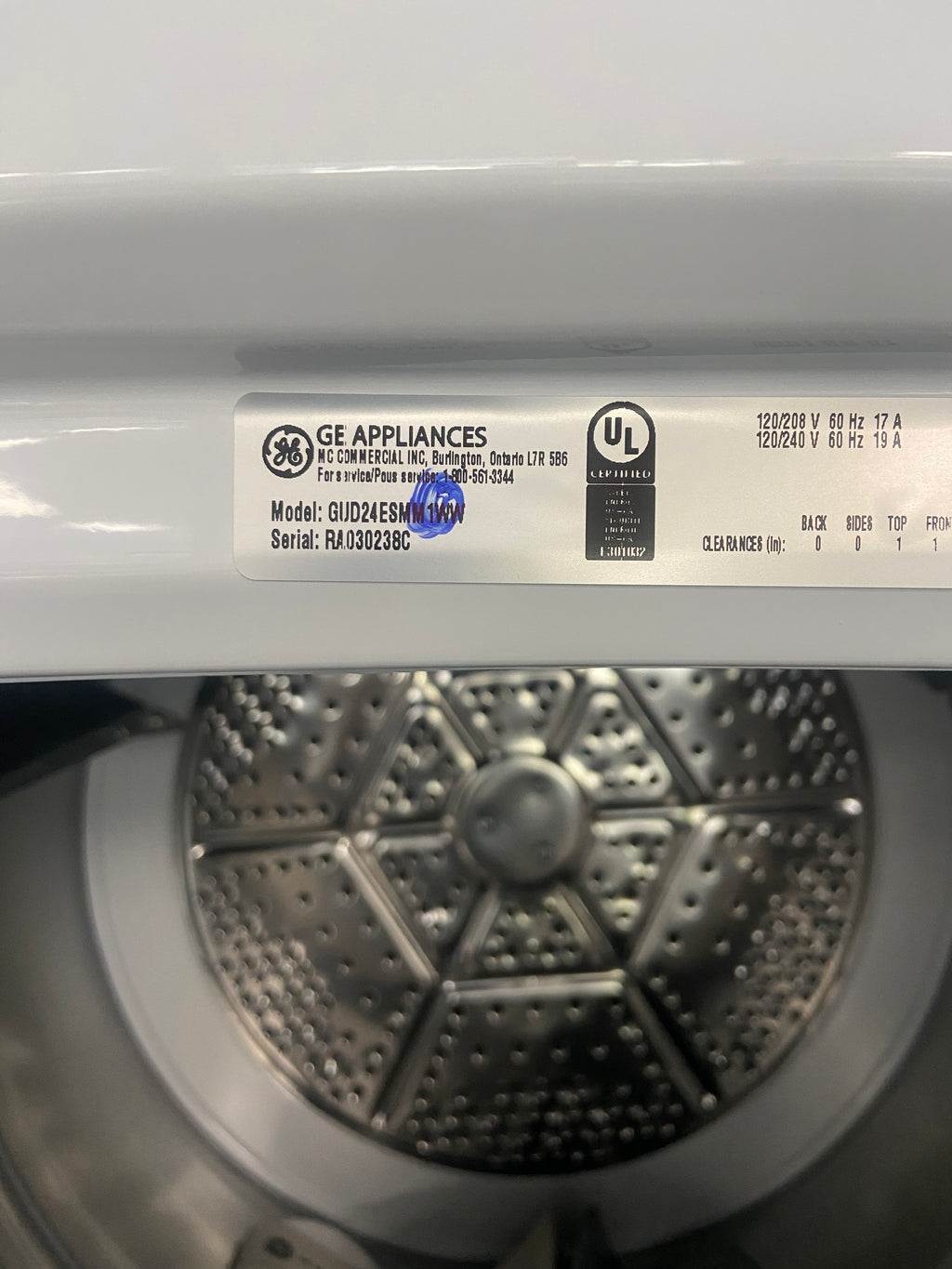 GE white apartment size laundry Centre, GUD24ESMM1WW, “Brand new”, 6 Months Warranty.