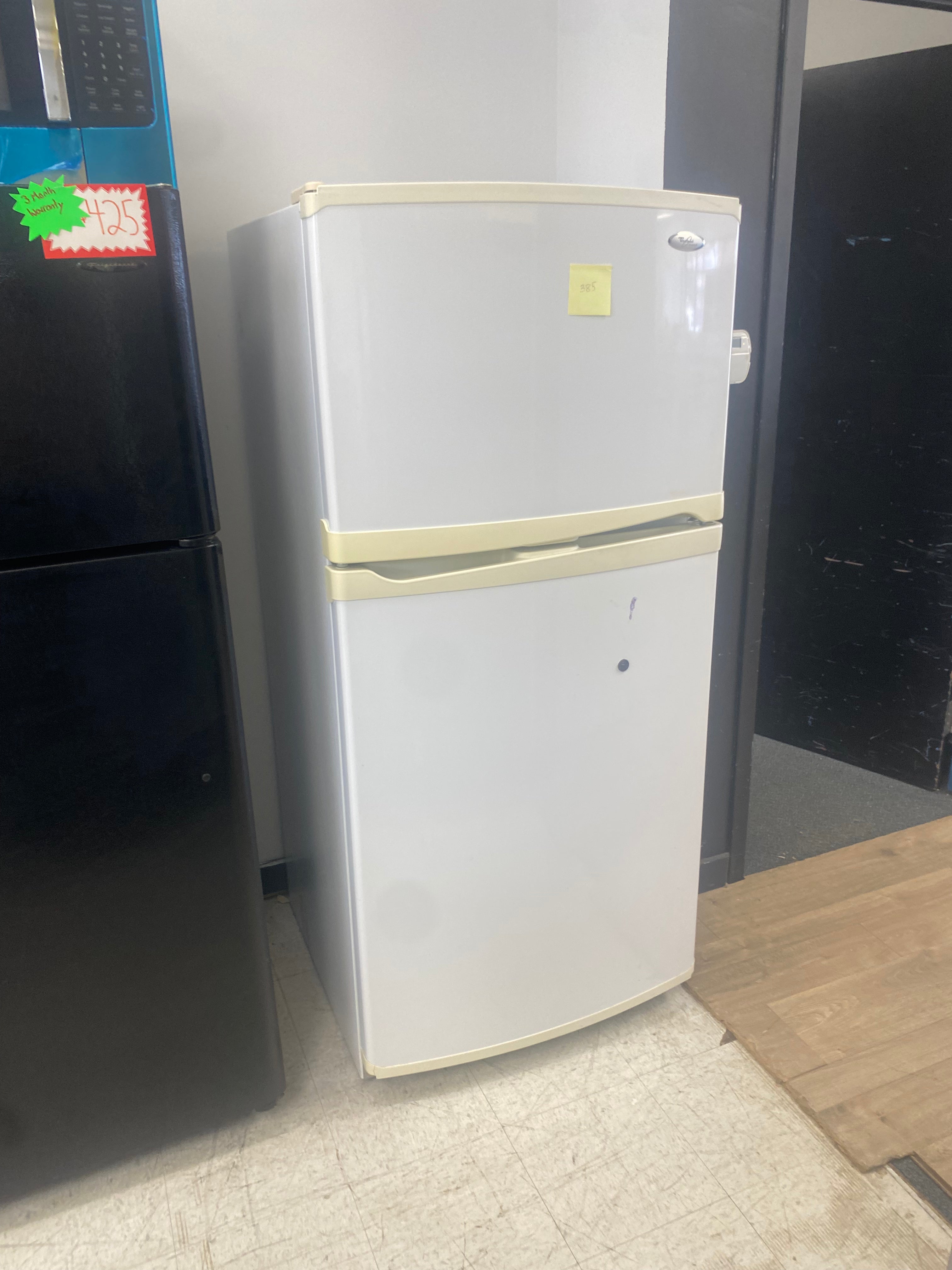 Whirlpool 30” Fridge
