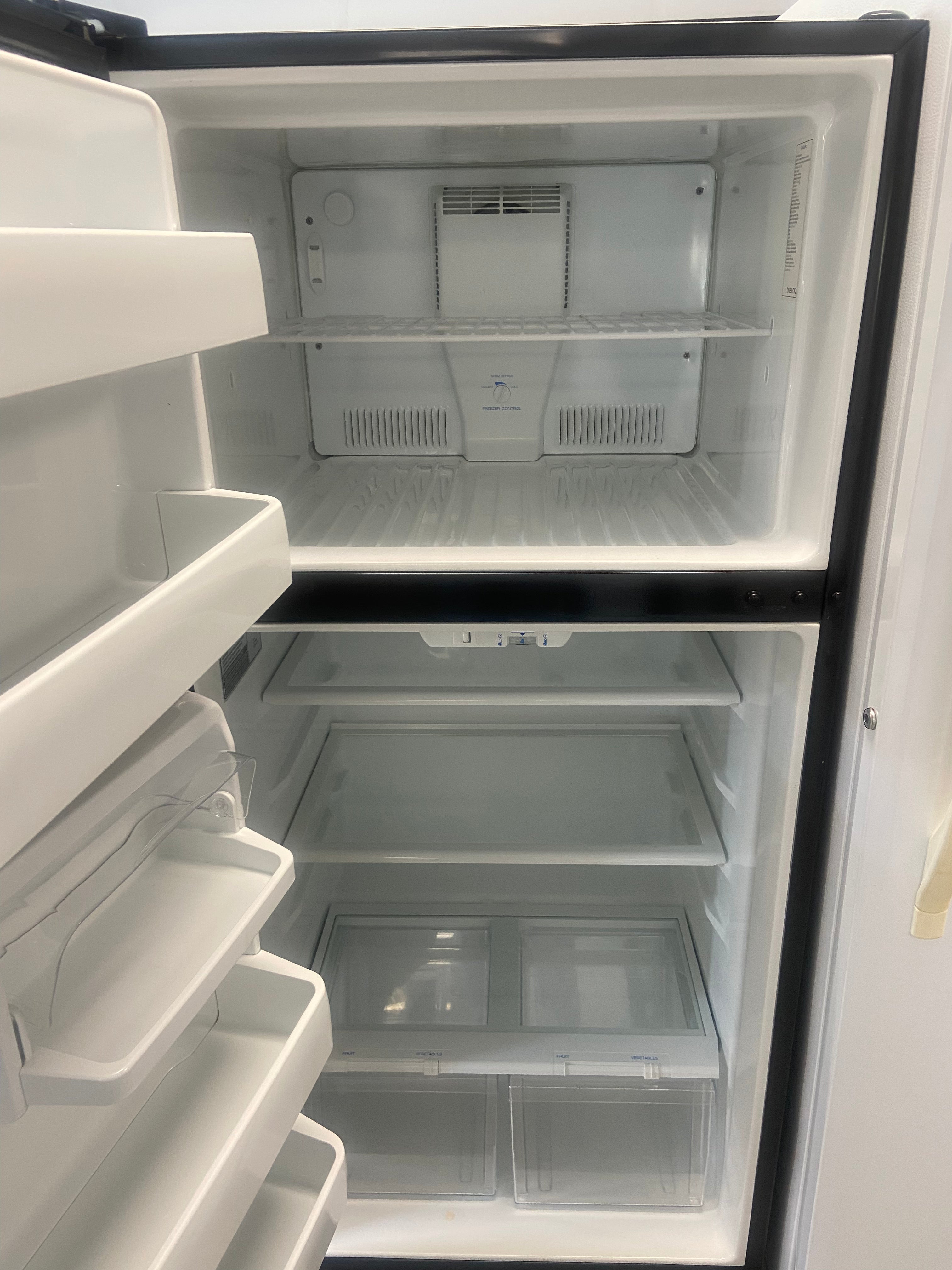 Daewoo Stainless 28” fridge “Refurbished”